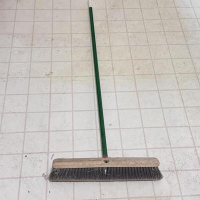 Libman, Quickie, and Other Brooms (WC-DZ)