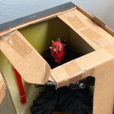 LOT 298: Star Wars Episode 1 - Darth Maul Mega Collectible Figurine 37934 in Original Package