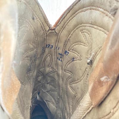 LOT 300: Rolling Wooden Boot Holder with Pair of Cowboy Boots