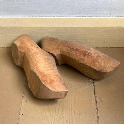 LOT 301: Antique / Vintage Dutch Tapestry with Pair of Wooden Shoes