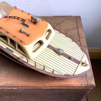 LOT 302: Vintage ITO Made in Japan Toy Boat