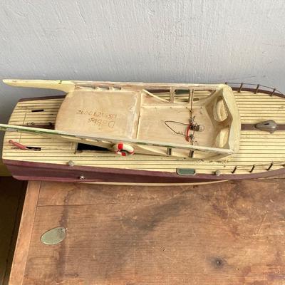 LOT 302: Vintage ITO Made in Japan Toy Boat