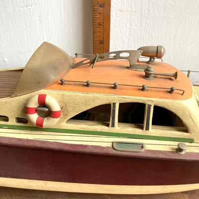 LOT 302: Vintage ITO Made in Japan Toy Boat