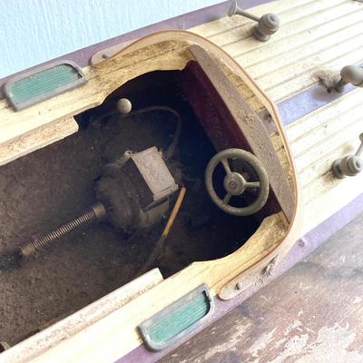 LOT 303: ITO (Made in Japan) Vintage Toy Boat