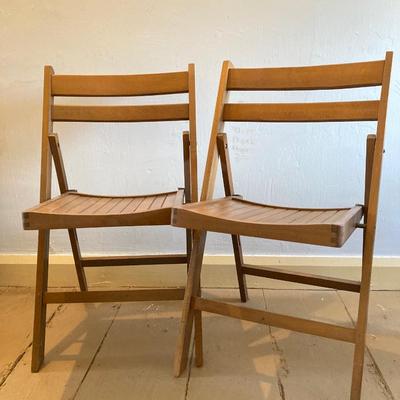 LOT 305: Four Vintage Wooden Folding Chairs