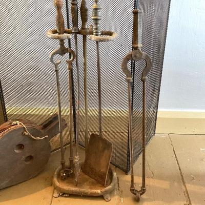 LOT 306: Antique / Vintage Fireplace Screen with Tools