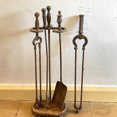 LOT 306: Antique / Vintage Fireplace Screen with Tools