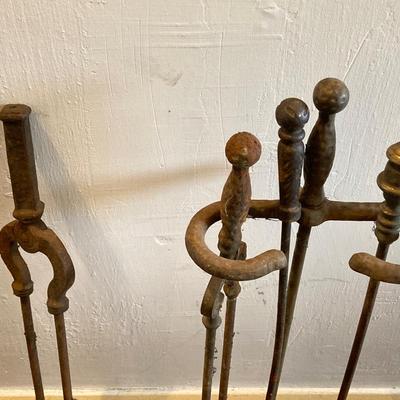 LOT 306: Antique / Vintage Fireplace Screen with Tools