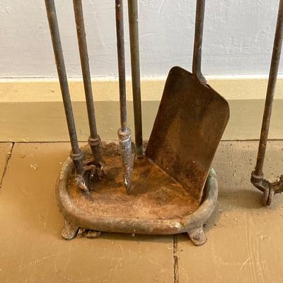 LOT 306: Antique / Vintage Fireplace Screen with Tools