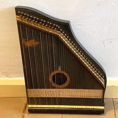 LOT 308: Antique / Vintage Columbia Zither (Auto Harp) Instrument and Instructions