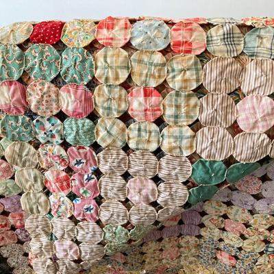 LOT 310: Antique / Vintage Yo-Yo Hand Crafted Quilt