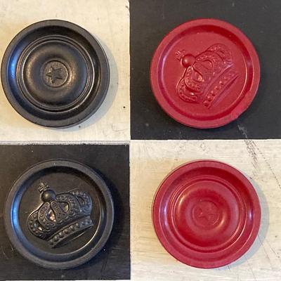 LOT 313: Vintage Transco Adult Games Wooden Chess / Checkers Table with Mandarin Celluloid Chess Set and Nonpareil Checkers