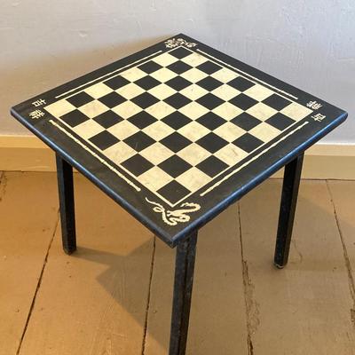 LOT 313: Vintage Transco Adult Games Wooden Chess / Checkers Table with Mandarin Celluloid Chess Set and Nonpareil Checkers