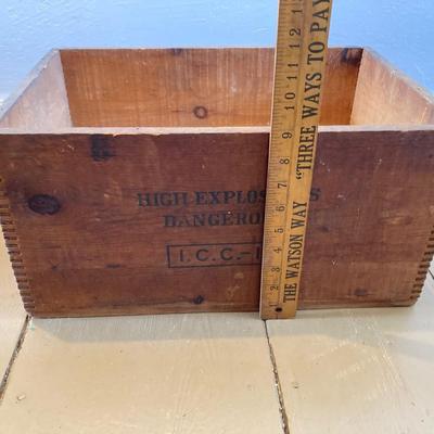 LOT 316: Three Vintage High Explosives / Dupont Wooden Boxes