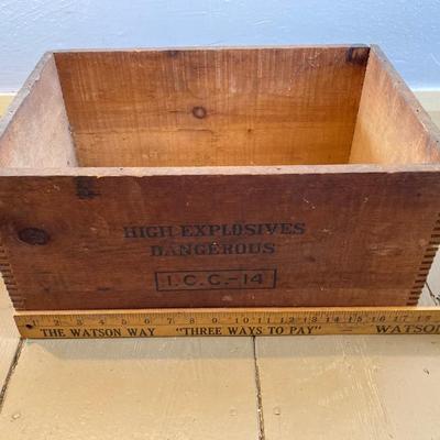 LOT 316: Three Vintage High Explosives / Dupont Wooden Boxes