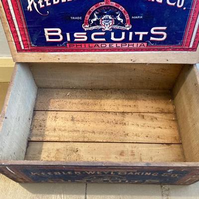 LOT 319: Antique / Vintage Kebbler-Weyl Baking Co. Biscuits Crate / Box