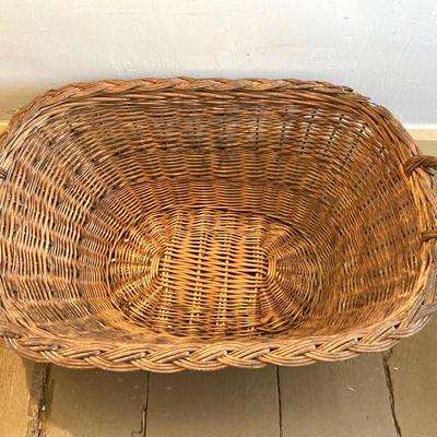 LOT 322: Esmond Slumberest Blanket in Original Box, Beacon Winsor Blanket in Original Box, Large Wicker Basket and Three Vintage Umbrellas