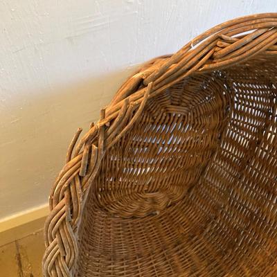 LOT 322: Esmond Slumberest Blanket in Original Box, Beacon Winsor Blanket in Original Box, Large Wicker Basket and Three Vintage Umbrellas