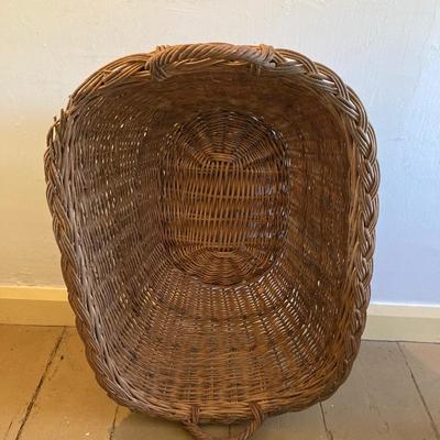 LOT 322: Esmond Slumberest Blanket in Original Box, Beacon Winsor Blanket in Original Box, Large Wicker Basket and Three Vintage Umbrellas