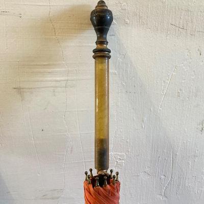 LOT 322: Esmond Slumberest Blanket in Original Box, Beacon Winsor Blanket in Original Box, Large Wicker Basket and Three Vintage Umbrellas