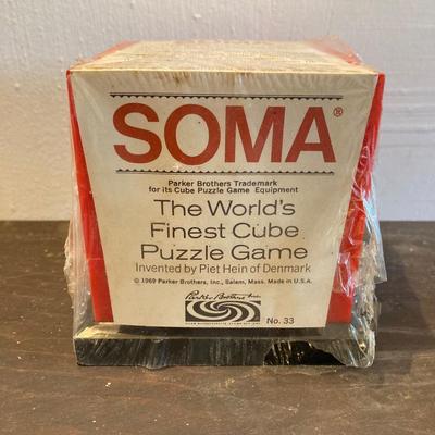 LOT 323: Vintage Toy Collection - Tootsie Toy Military Jeep, Miniature Tools, Stock Market Investor Bank, Western Union Dolly Gram, Soma...