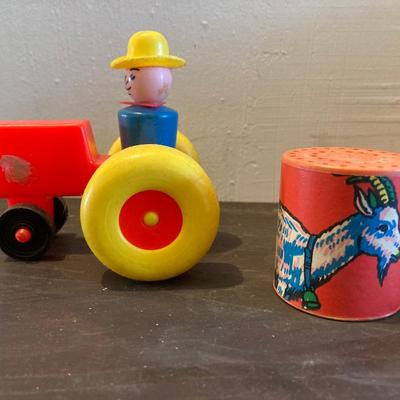 LOT 323: Vintage Toy Collection - Tootsie Toy Military Jeep, Miniature Tools, Stock Market Investor Bank, Western Union Dolly Gram, Soma...