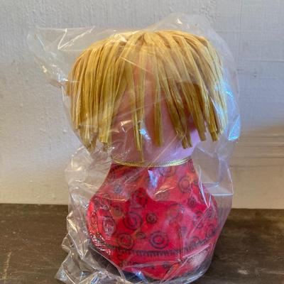 LOT 323: Vintage Toy Collection - Tootsie Toy Military Jeep, Miniature Tools, Stock Market Investor Bank, Western Union Dolly Gram, Soma...