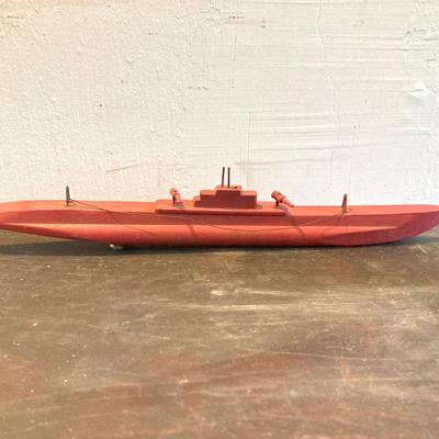 LOT 323: Vintage Toy Collection - Tootsie Toy Military Jeep, Miniature Tools, Stock Market Investor Bank, Western Union Dolly Gram, Soma...