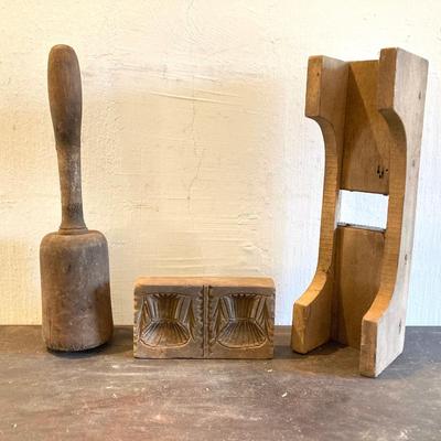 LOT 324: Primitive Wooden Kitchen Tools / Utensils Collection