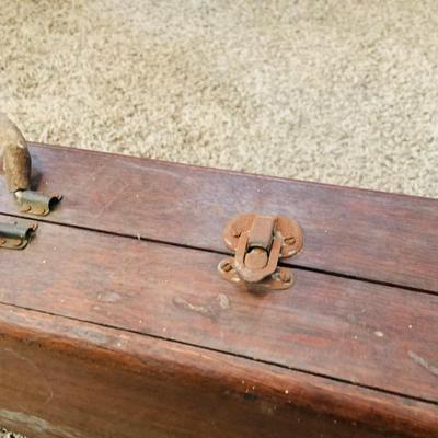 LOT 327: Vintage Facsimile Stradivarius Violin With Bow and Wooden Case Kiso-Fukushima Japan