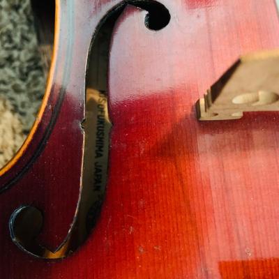 LOT 327: Vintage Facsimile Stradivarius Violin With Bow and Wooden Case Kiso-Fukushima Japan