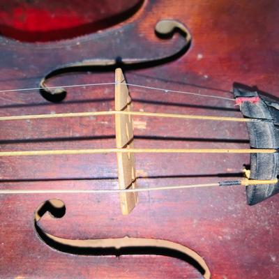 LOT 328: Vintage/Antique Violin with Wood Case and Bow