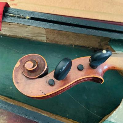 LOT 329: Vintage/Antique Facsimile Stradivarius Violin Stamped 1727 With Bows and Wooden Case