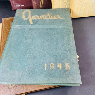 LOT 334: Vintage Haddon Heights High School Year Books - Garneteer from the 1942 -1951