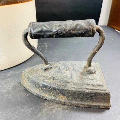 LOT 335: Vintage #2 Stoneware Crock and 2 Cast Irons