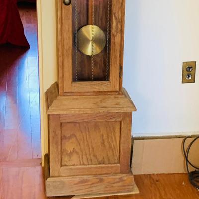 LOT : Vintage King Arthur Clock Company Grandfather Clock