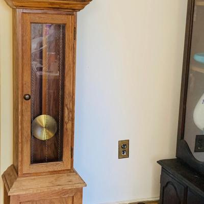 LOT : Vintage King Arthur Clock Company Grandfather Clock