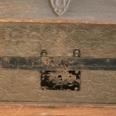 LOT 347: Antique Victorian Steamer Trunk with Dome Top and Inner Tray