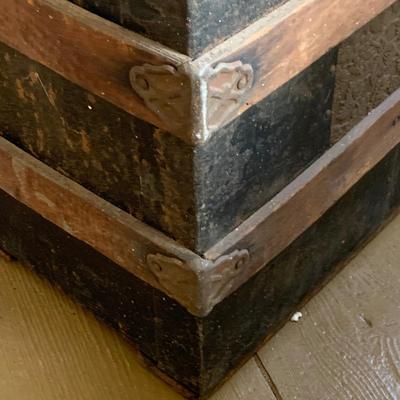 LOT 347: Antique Victorian Steamer Trunk with Dome Top and Inner Tray