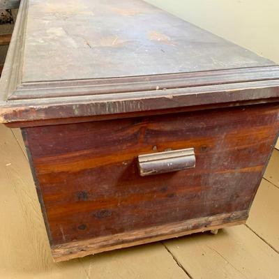 LOT 348: Forest Park Line Vintage/Antique Cedar Chest