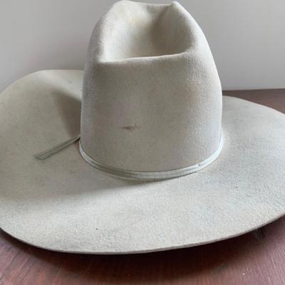 LOT 351: Collection of Vintage Cowboy hats