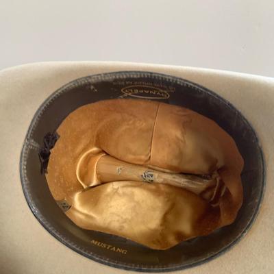 LOT 351: Collection of Vintage Cowboy hats