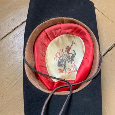 LOT 351: Collection of Vintage Cowboy hats