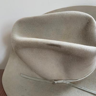 LOT 351: Collection of Vintage Cowboy hats