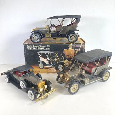 LOT 355: Collection of Vintage Rolls Royce Car Radios