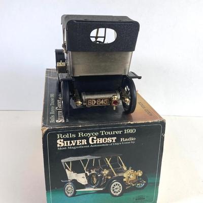 LOT 355: Collection of Vintage Rolls Royce Car Radios