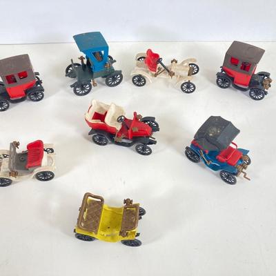 LOT 359: Antique Car Collection - Plastic Toy Cars, Sunoco Car Coins and Ceramic 1913 Chevrolet