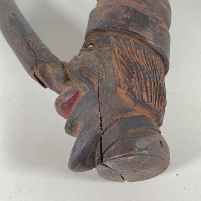 LOT 362: Collection of Nine Vintage / Carved Pipes with Paladin Pipe Tobacco Canister