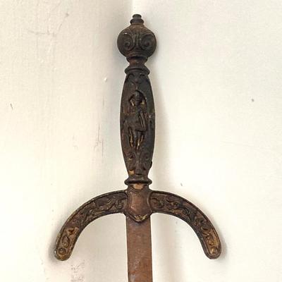 LOT 366: Antique / Vintage Ornate Sword