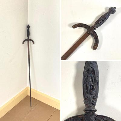 LOT 366: Antique / Vintage Ornate Sword